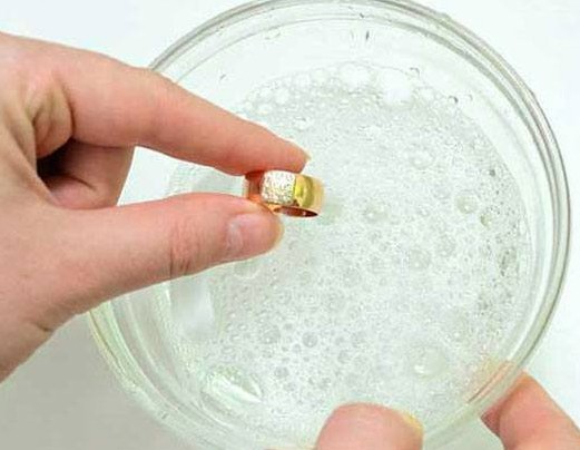 金店清洗首飾的是什么水